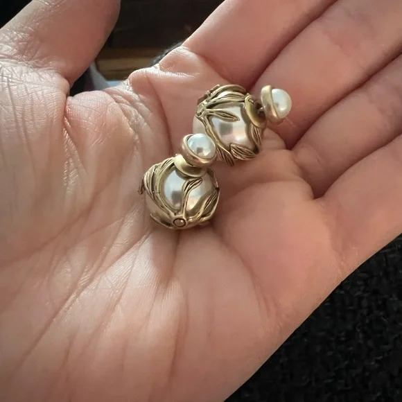 Dior Gold and Pearl Earrings - Picture 8 of 12